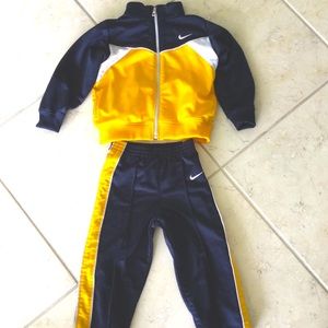 Nike | Matching Sets | Nike Childrens Sweat Suit Blueyellow Sz 24 M |  Poshmark